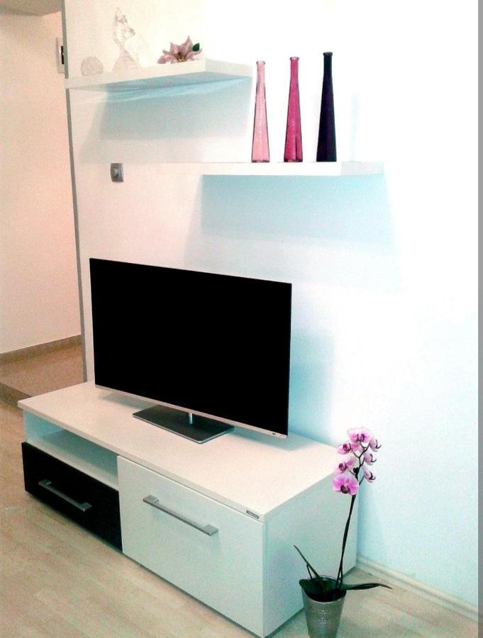 Apartment Ory Near The City Center With Free Parking PUY Eksteriør bilde